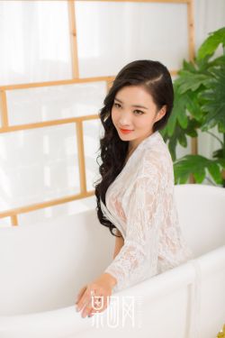 一人吃一个奶一人吃B过程